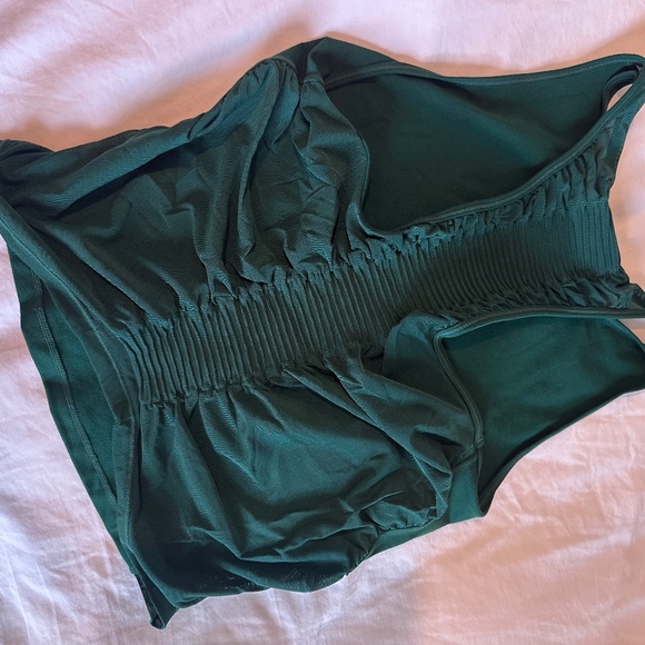 Athleta Ruched Crop Racerback Tanktop - Picture 2 of 4